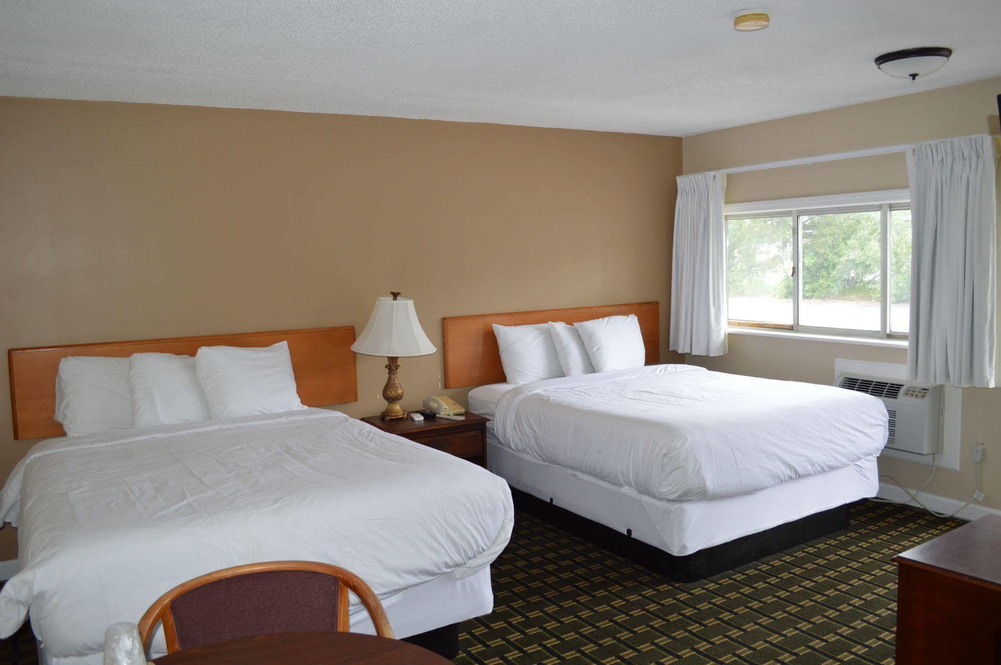 Nashoba Valley Inn & Suites Ayer Exterior foto